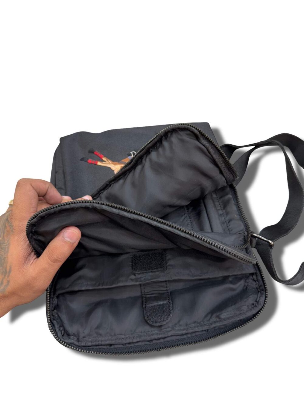 Santa barbara 100% sleave bag hand made embroidery - Image 4